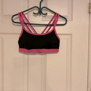 Victoria’s Secret love pink sports bra